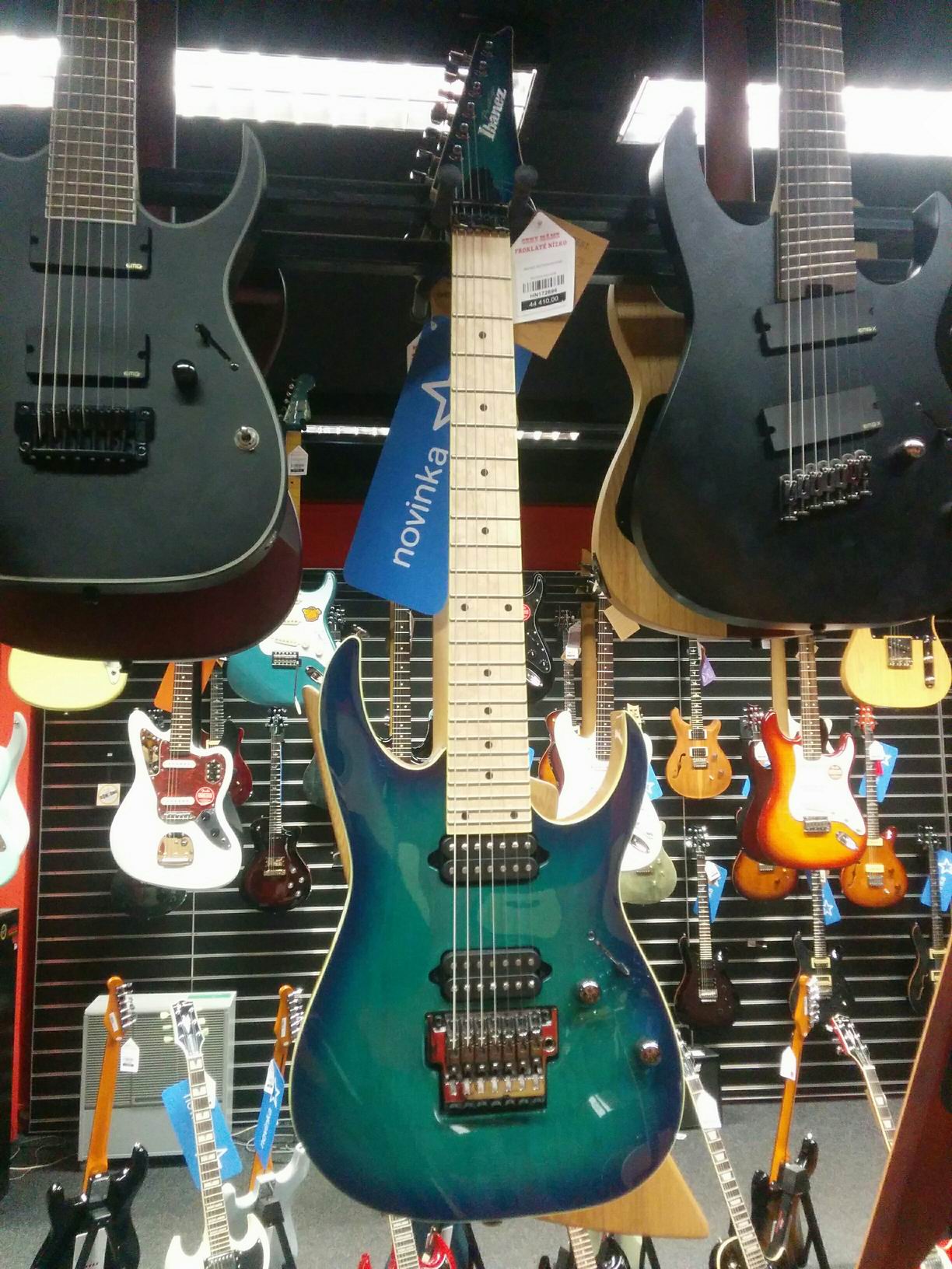 Ibanez RG752AHM (Kytary).jpg
