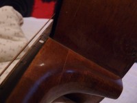 Malinká trhlina/škvíra mezi patou a luby a horní deskou