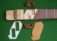 Šablonky pro přesné naklížení "uší" a polohy snímačů