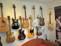 Takhle má vypadat reprezentativní zeď - byť bych si vybral asi trochu jiné kusy :-)