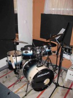 drums1.jpg
