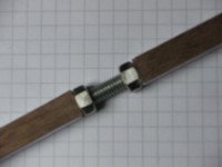 Střední část výztuhy - dekor dýha