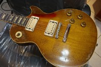 lespaul worn.jpg